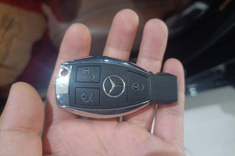 Used Mercedes-Benz Maybach S-Class 2015 S 400 4MATIC Vehicle Key