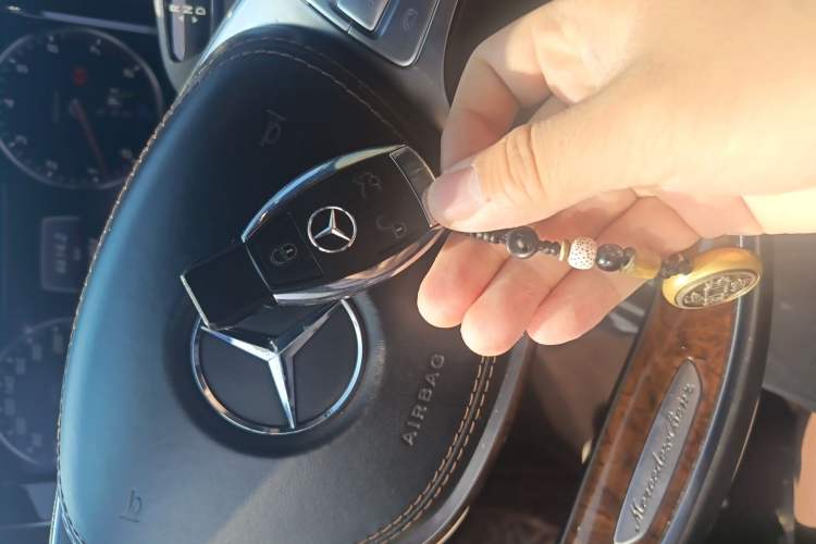 Used Mercedes-Benz Maybach S-Class 2015 S 400 4MATIC Vehicle Key