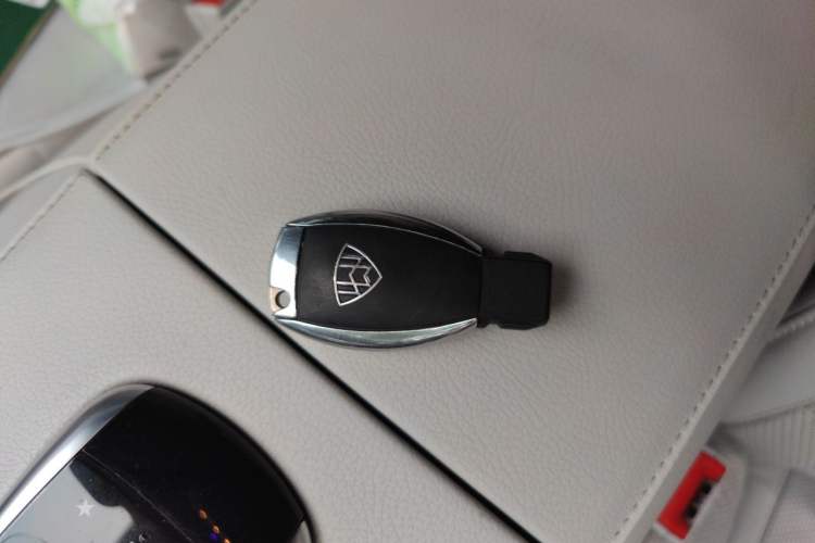 Used Mercedes-Benz Maybach S-Class 2015 S 400 4MATIC Vehicle Key
