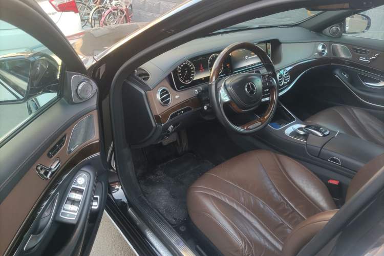 Used Mercedes-Benz Maybach S-Class 2015 S 400 4MATIC Driver Seat