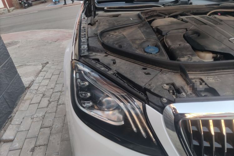 Used Mercedes-Benz Maybach S-Class 2015 S 400 4MATIC Engine Bay Right