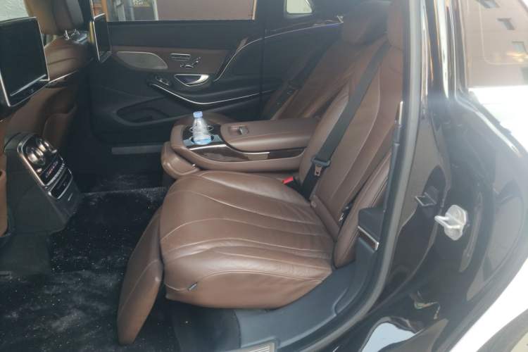 Used Mercedes-Benz Maybach S-Class 2015 S 400 4MATIC Left Rear Seat