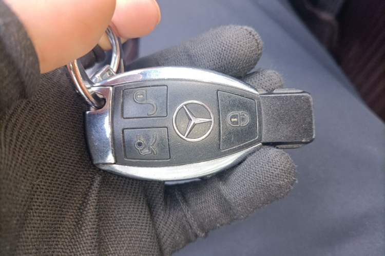 Used Mercedes-Benz Maybach S-Class 2015 S 400 4MATIC Vehicle Key