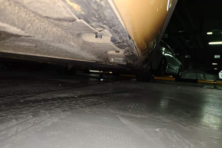 Used Mercedes-Benz Maybach S-Class 2015 S 400 4MATIC Chassis Rear Right