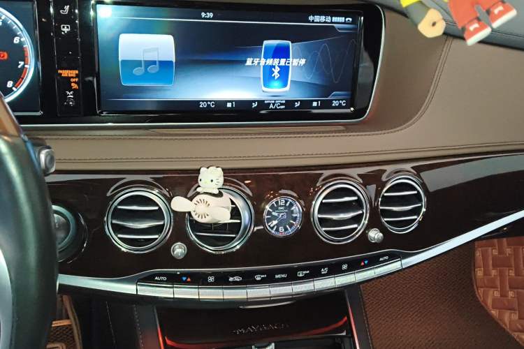 Used Mercedes-Benz Maybach S-Class 2016 S 400 4MATIC Audio And AC Panel