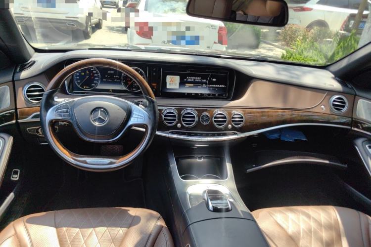 Used Mercedes-Benz Maybach S-Class 2016 S 400 4MATIC Center Console