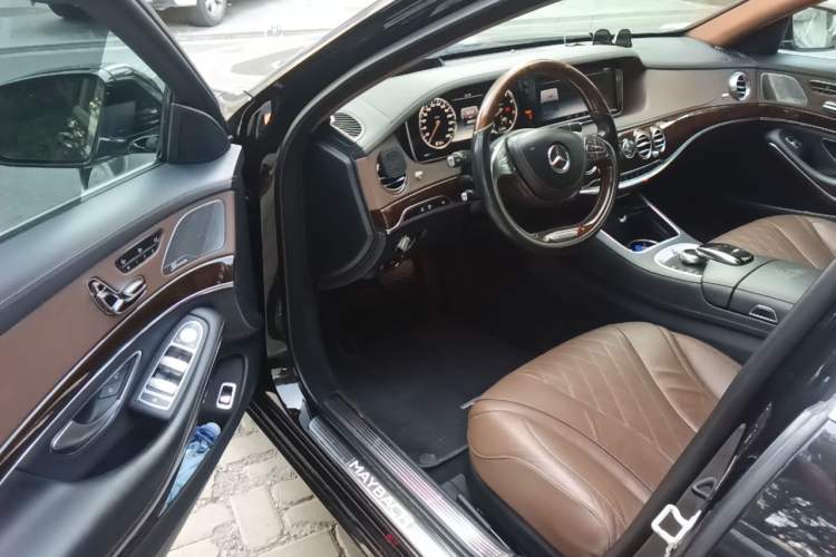 Used Mercedes-Benz Maybach S-Class 2016 S 400 4MATIC Driver Seat