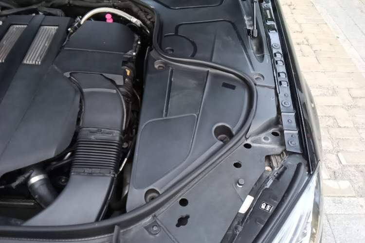 Used Mercedes-Benz Maybach S-Class 2016 S 400 4MATIC Engine Bay Left