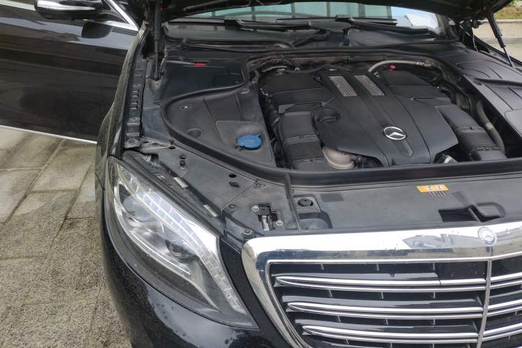 Used Mercedes-Benz Maybach S-Class 2016 S 400 4MATIC Engine Bay Right