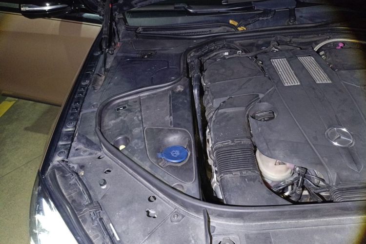 Used Mercedes-Benz Maybach S-Class 2016 S 400 4MATIC Engine Bay Right