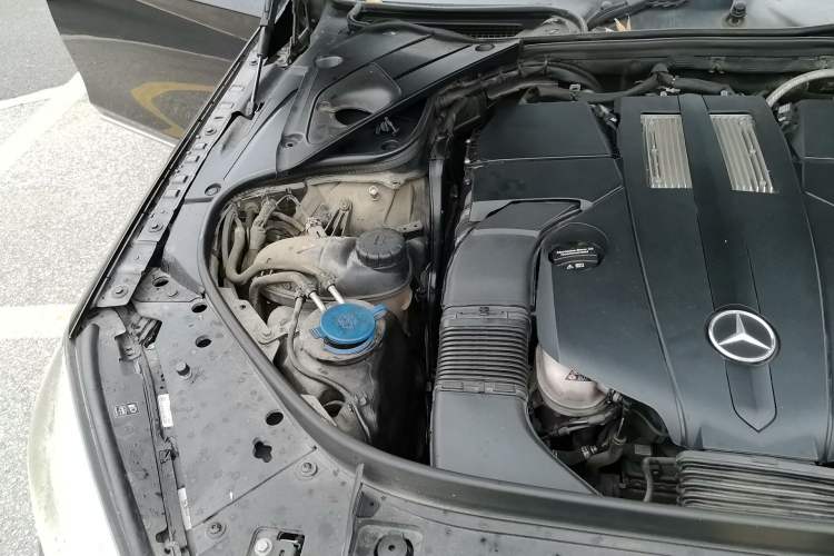 Used Mercedes-Benz Maybach S-Class 2016 S 400 4MATIC Engine Bay Right