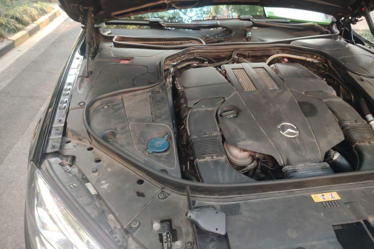 Used Mercedes-Benz Maybach S-Class 2016 S 400 4MATIC Engine Bay Right