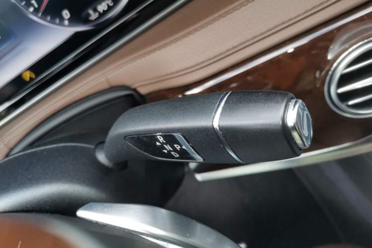 Used Mercedes-Benz Maybach S-Class 2016 S 400 4MATIC Gear Lever