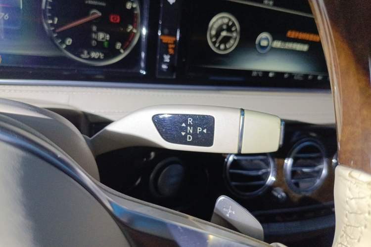 Used Mercedes-Benz Maybach S-Class 2016 S 400 4MATIC Gear Lever