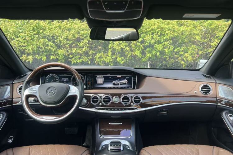 Used Mercedes-Benz Maybach S-Class 2016 S 400 4MATIC Interior 1