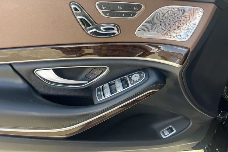 Used Mercedes-Benz Maybach S-Class 2016 S 400 4MATIC Interior 12