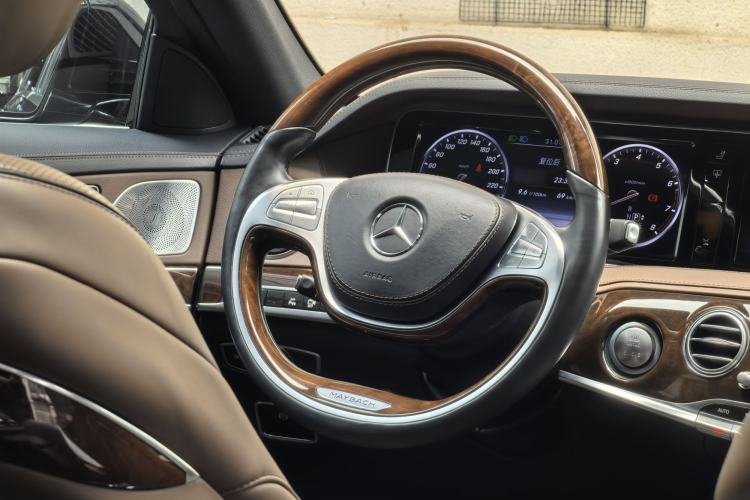 Used Mercedes-Benz Maybach S-Class 2016 S 400 4MATIC Interior 2