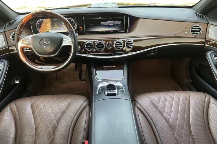 Used Mercedes-Benz Maybach S-Class 2016 S 400 4MATIC Interior 2
