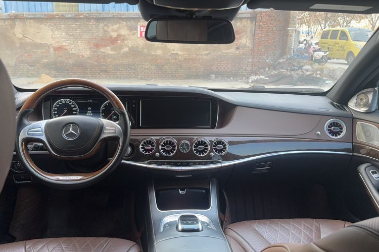 Used Mercedes-Benz Maybach S-Class 2016 S 400 4MATIC Interior 3
