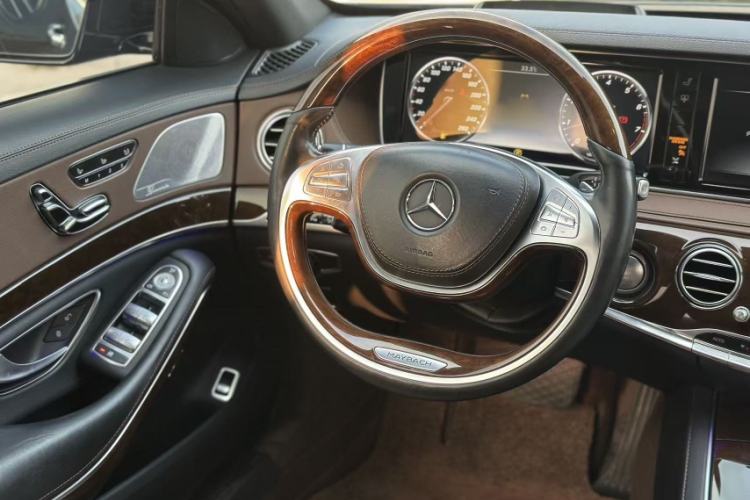 Used Mercedes-Benz Maybach S-Class 2016 S 400 4MATIC Interior 4