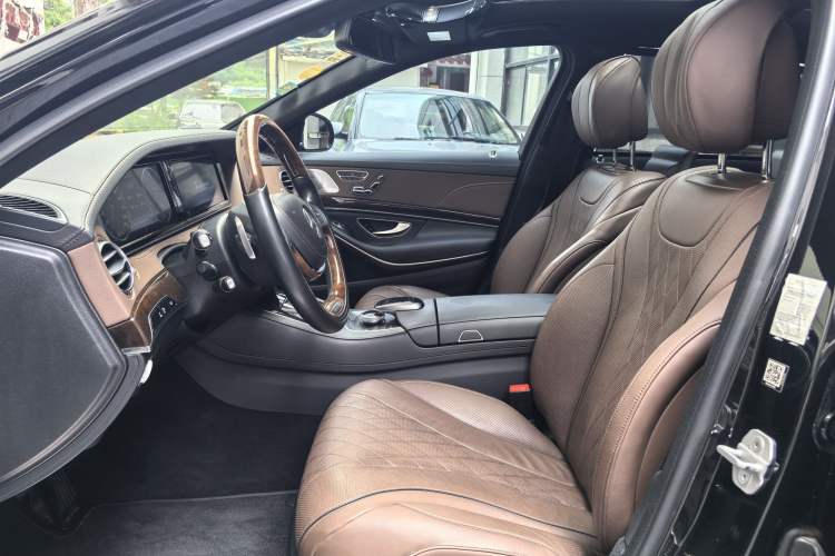 Used Mercedes-Benz Maybach S-Class 2016 S 400 4MATIC Interior 5