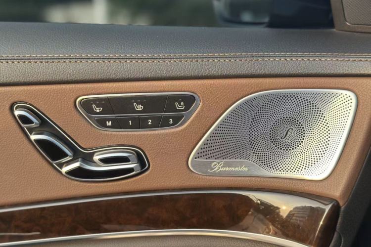 Used Mercedes-Benz Maybach S-Class 2016 S 400 4MATIC Interior 5