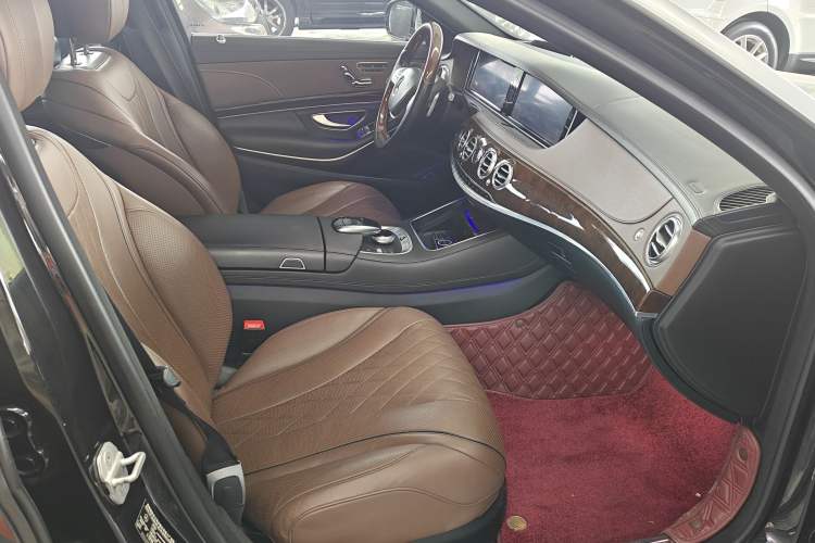 Used Mercedes-Benz Maybach S-Class 2016 S 400 4MATIC Interior 5