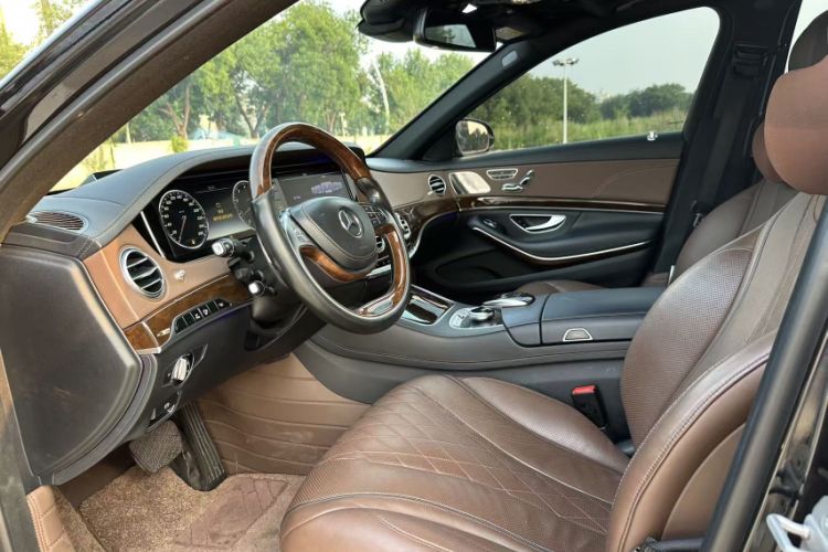 Used Mercedes-Benz Maybach S-Class 2016 S 400 4MATIC Interior 6