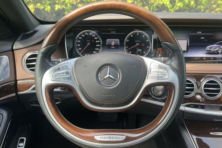 Used Mercedes-Benz Maybach S-Class 2016 S 400 4MATIC Interior 6