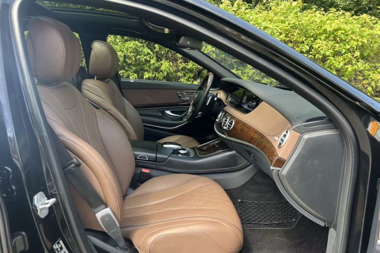 Used Mercedes-Benz Maybach S-Class 2016 S 400 4MATIC Interior 9