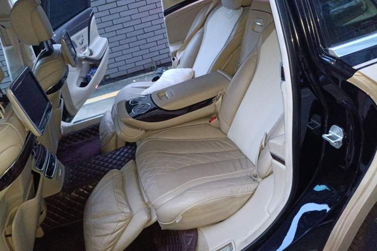 Used Mercedes-Benz Maybach S-Class 2016 S 400 4MATIC Left Rear Seat