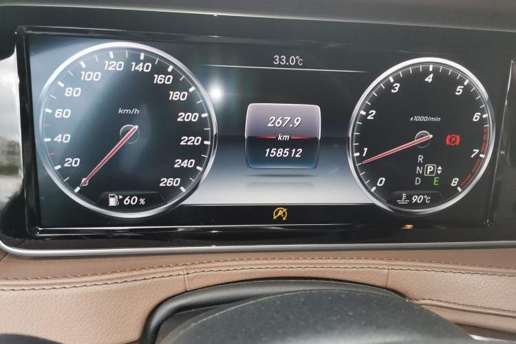 Used Mercedes-Benz Maybach S-Class 2016 S 400 4MATIC Odometer Close Up