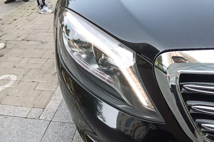 Used Mercedes-Benz Maybach S-Class 2016 S 400 4MATIC Right Front Headlight