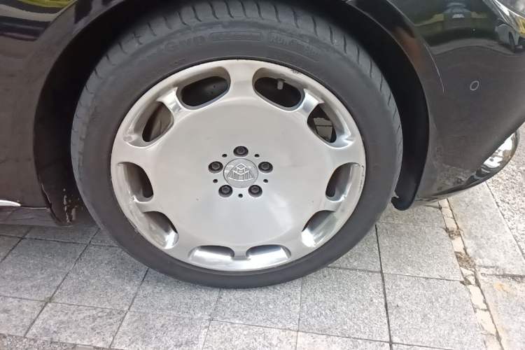 Used Mercedes-Benz Maybach S-Class 2016 S 400 4MATIC Right Front Wheel Hub