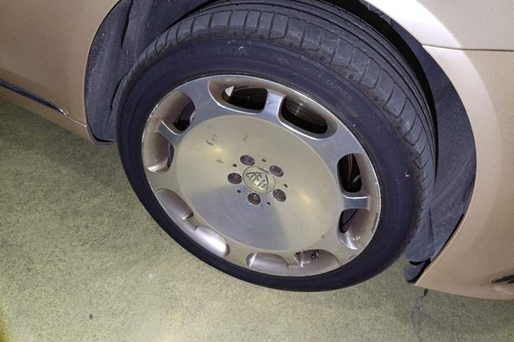 Used Mercedes-Benz Maybach S-Class 2016 S 400 4MATIC Right Front Wheel Hub