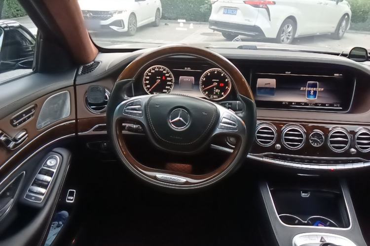 Used Mercedes-Benz Maybach S-Class 2016 S 400 4MATIC Steering Wheel