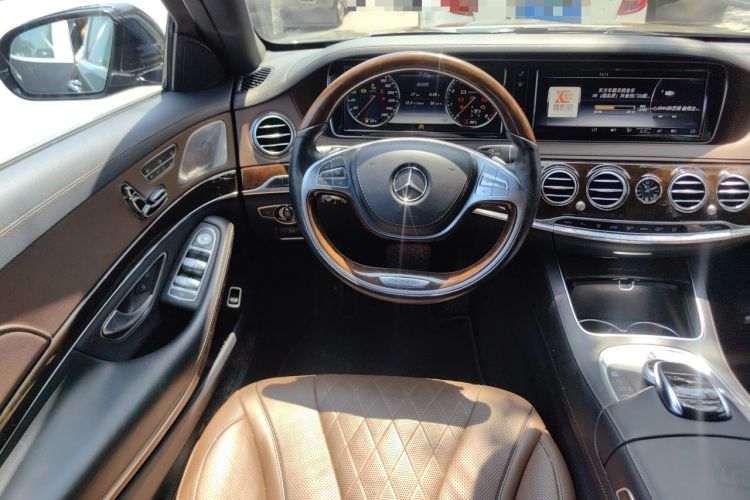 Used Mercedes-Benz Maybach S-Class 2016 S 400 4MATIC Steering Wheel
