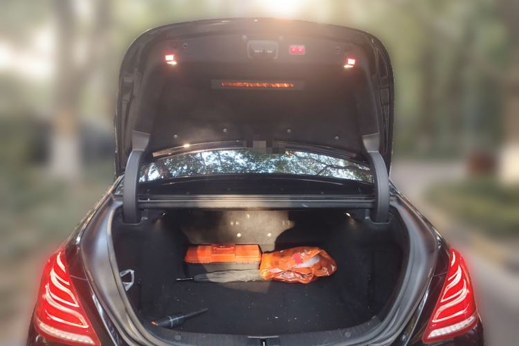Used Mercedes-Benz Maybach S-Class 2016 S 400 4MATIC Trunk