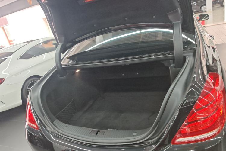 Used Mercedes-Benz Maybach S-Class 2016 S 400 4MATIC Trunk