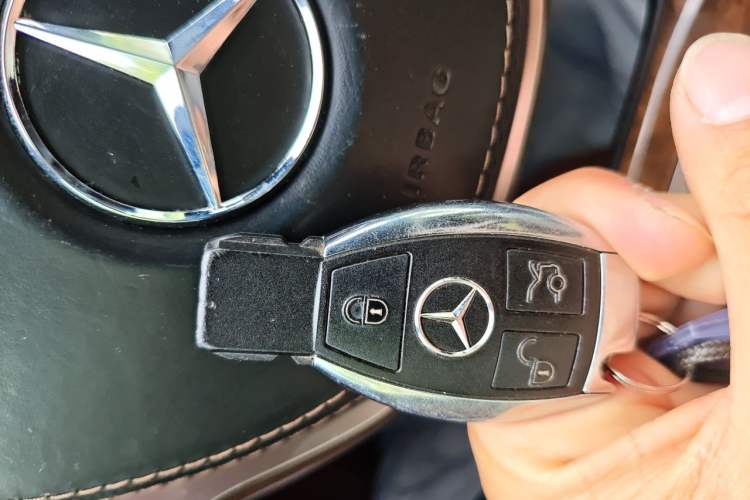 Used Mercedes-Benz Maybach S-Class 2016 S 400 4MATIC Vehicle Key