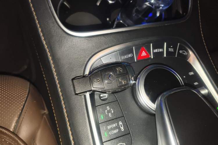 Used Mercedes-Benz Maybach S-Class 2016 S 400 4MATIC Vehicle Key