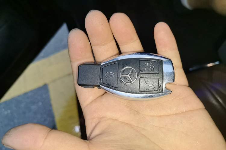 Used Mercedes-Benz Maybach S-Class 2016 S 400 4MATIC Vehicle Key