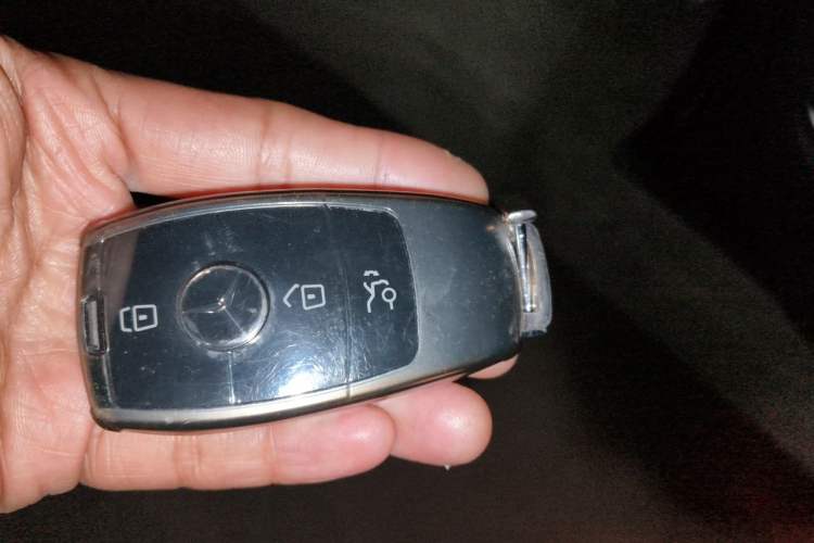 Used Mercedes-Benz Maybach S-Class 2016 S 400 4MATIC Vehicle Key