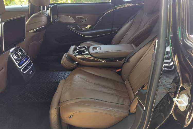 Used Mercedes-Benz Maybach S-Class 2016 S 400 4MATIC Left Rear Seat