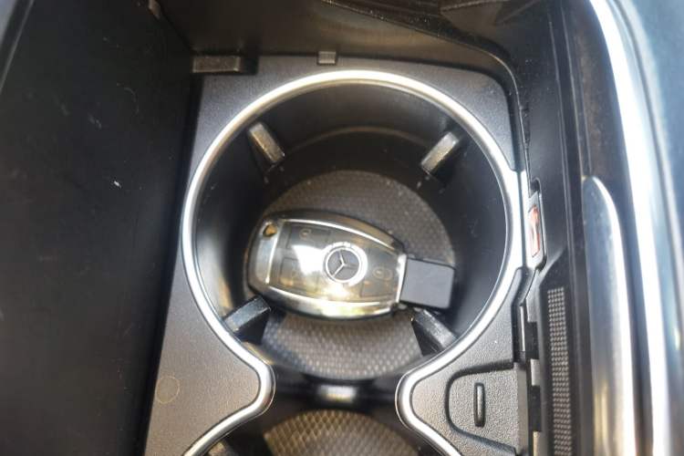 Used Mercedes-Benz Maybach S-Class 2016 S 400 4MATIC Vehicle Key