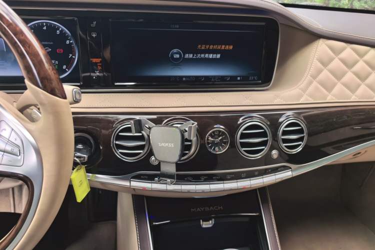 Used Mercedes-Benz Maybach S-Class 2017 S 600 Audio And AC Panel