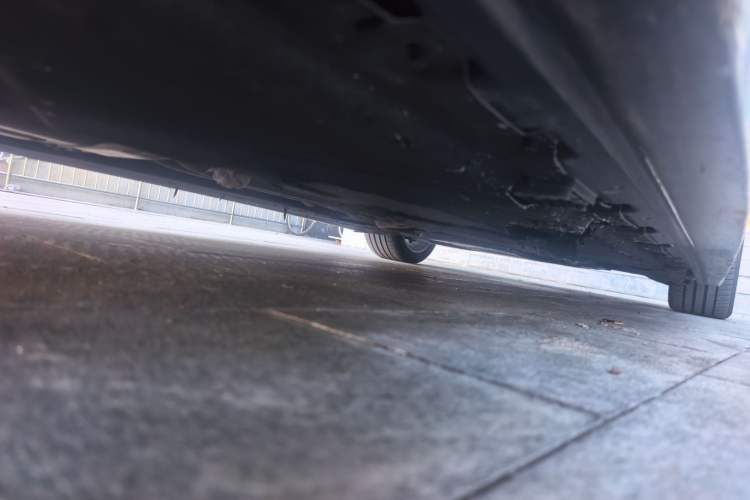 Used Mercedes-Benz Maybach S-Class  Chassis Rear Right