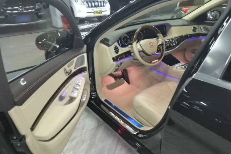 Used Mercedes-Benz Maybach S-Class 2017 S 400 4MATIC Driver Seat
