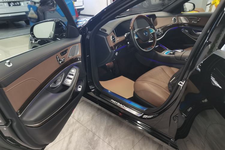 Used Mercedes-Benz Maybach S-Class 2017 S 400 4MATIC Driver Seat