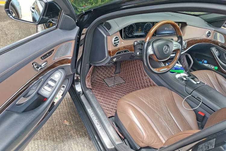 Used Mercedes-Benz Maybach S-Class 2017 S 400 4MATIC Driver Seat